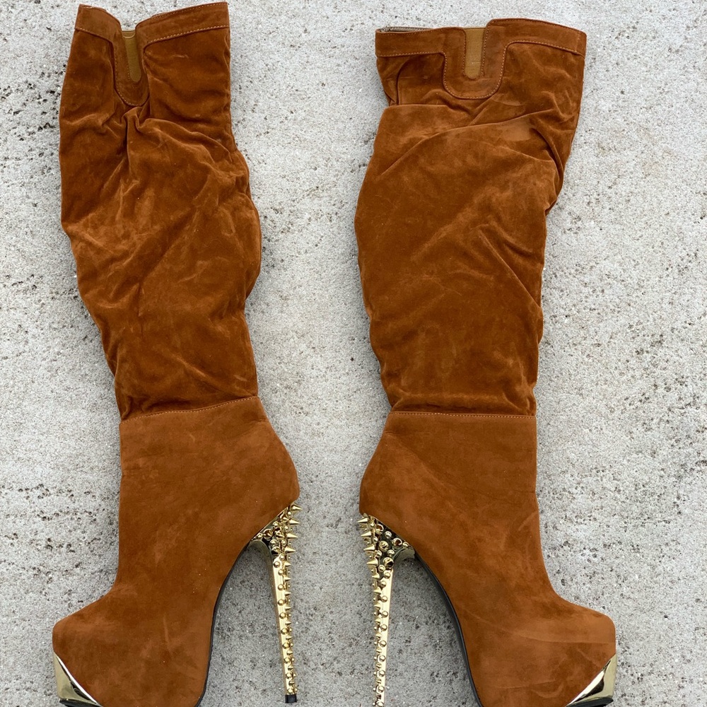 Sexy high boots